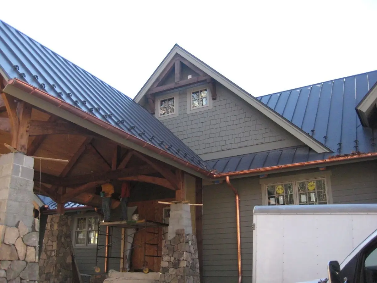 Craftsman Roofing team delivering quality roofing work in Bowentown